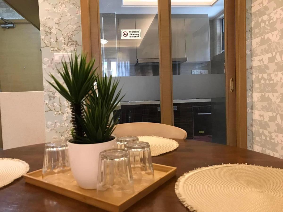R&F Princess Cove Premium Homestay Famaily Johor Bahru Extérieur photo