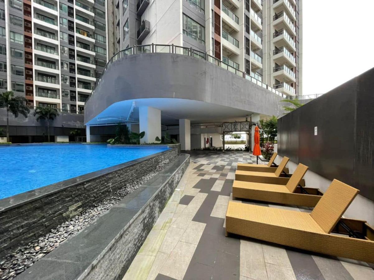 R&F Princess Cove Premium Homestay Famaily Johor Bahru Extérieur photo