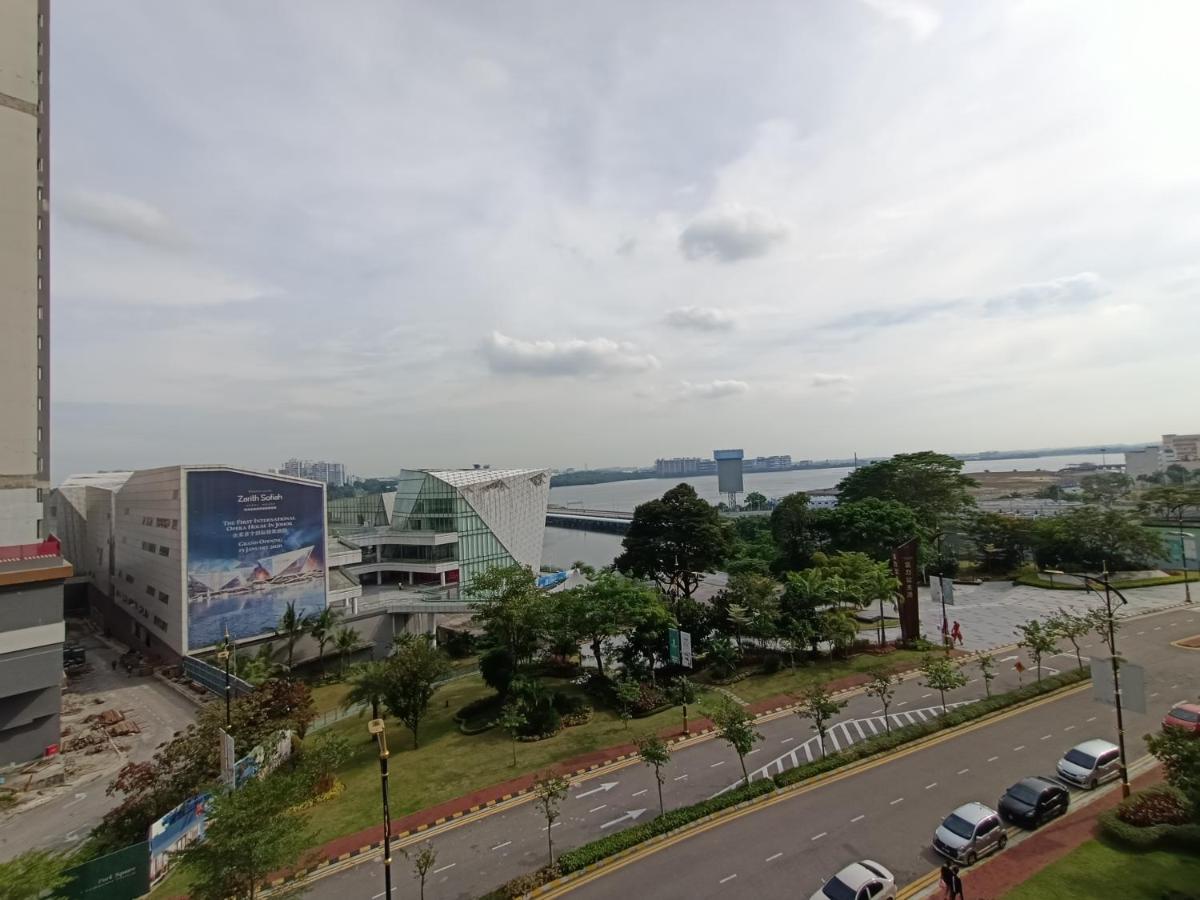 R&F Princess Cove Premium Homestay Famaily Johor Bahru Extérieur photo