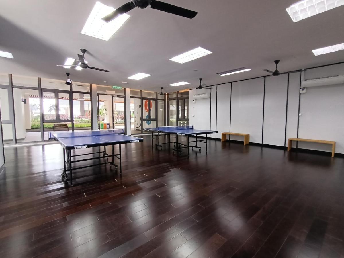 R&F Princess Cove Premium Homestay Famaily Johor Bahru Extérieur photo