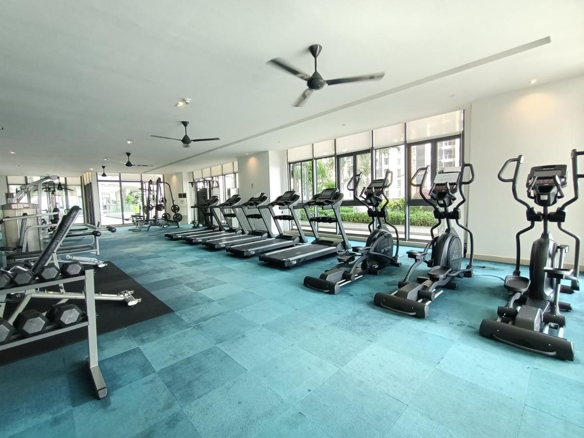 R&F Princess Cove Premium Homestay Famaily Johor Bahru Extérieur photo